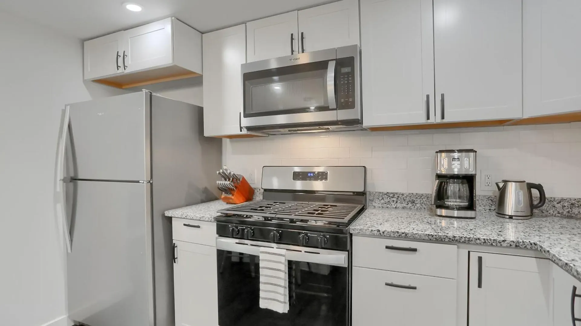 Stylish And Central 3Bd Home Pittsburgh North Side Holiday home