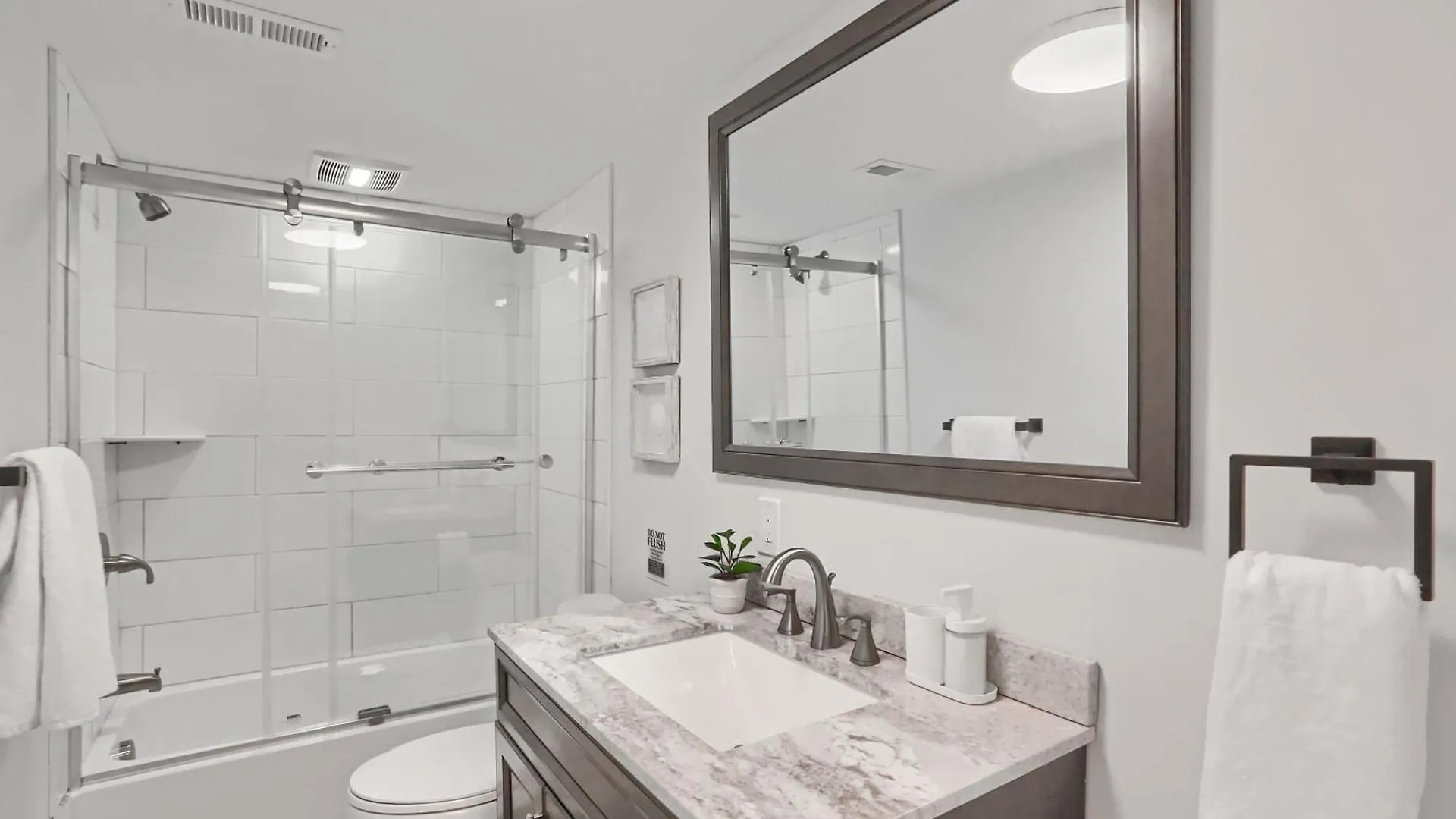 Stylish And Central 3Bd Home Pittsburgh North Side