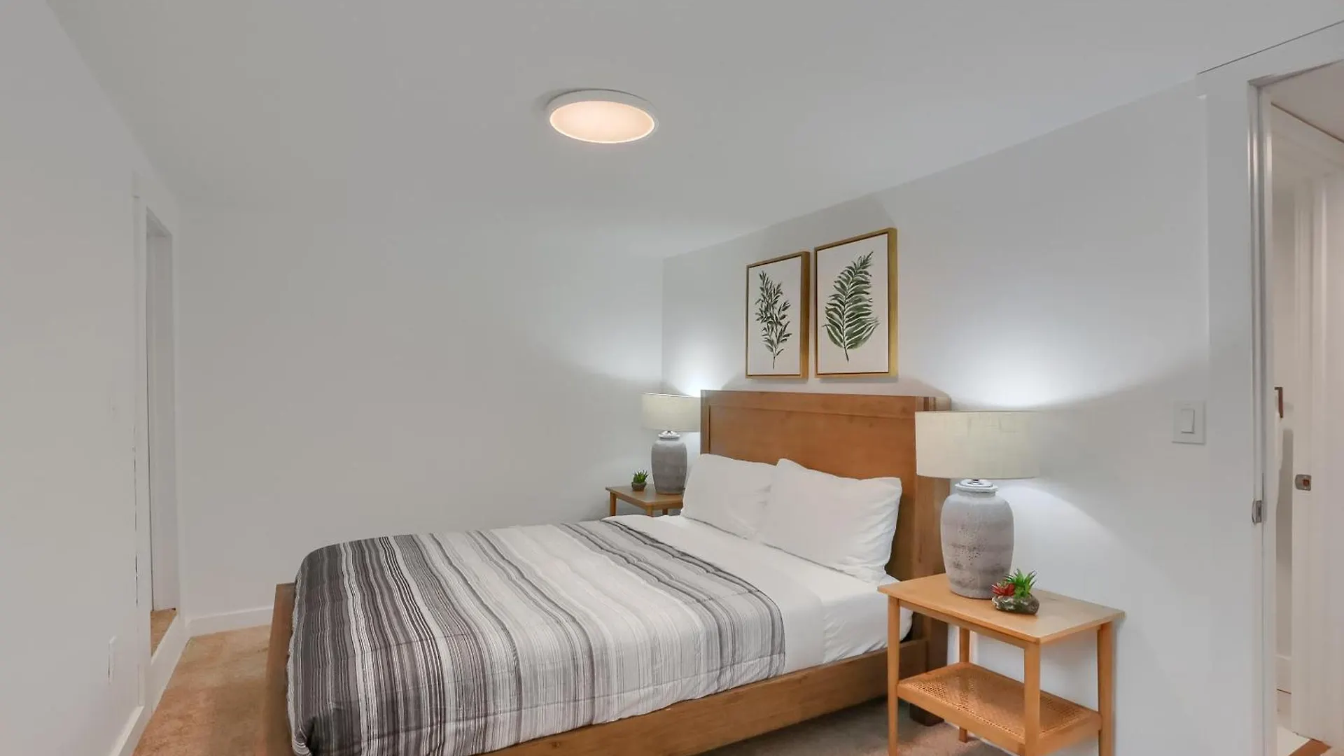 Stylish And Central 3Bd Home Pittsburgh North Side Holiday home